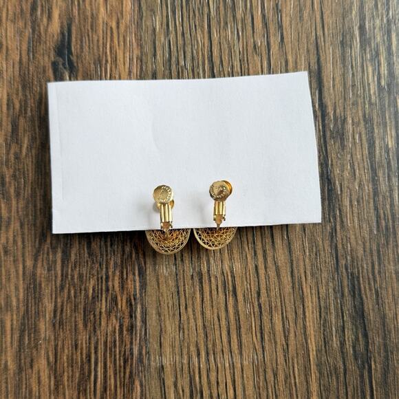 Accessocraft NYC Vintage Screwback Earrings Gold Tone Purple Stone Pearl Halo - Picture 3 of 4